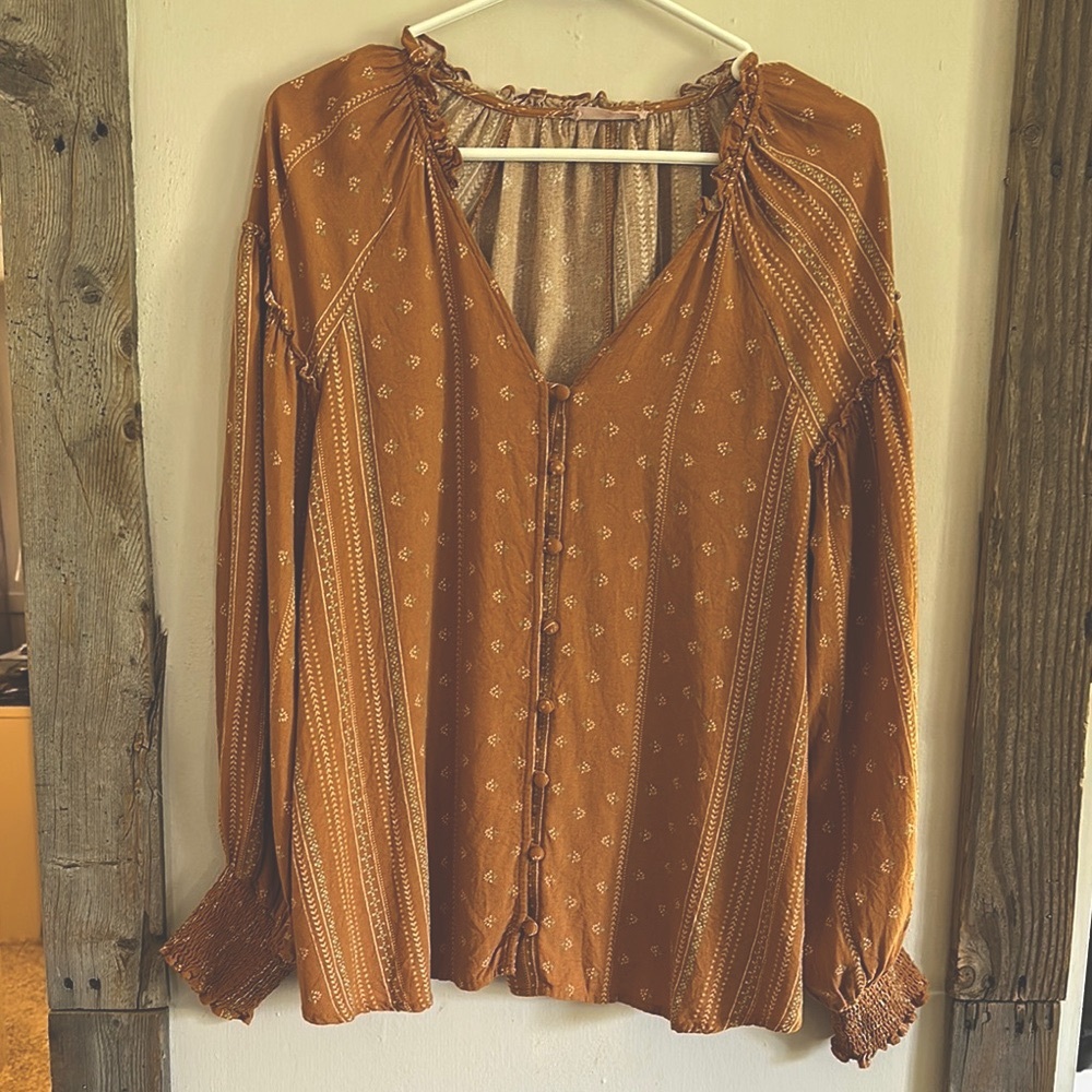 Ces Femme Rust Floral Ruched Buttoned Blouse